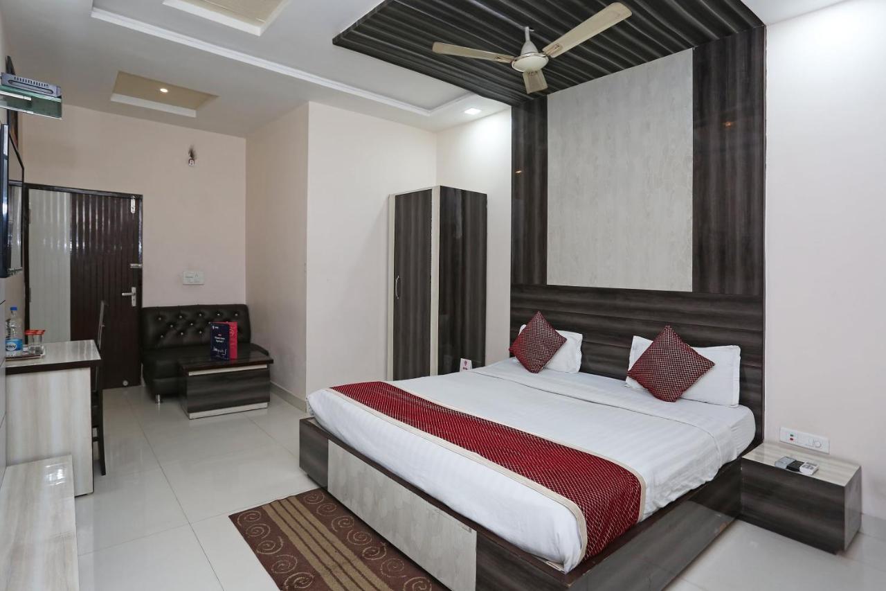 Oyo 3202 Hotel Gayatri Residency Agra (Uttar Pradesh) Exterior foto